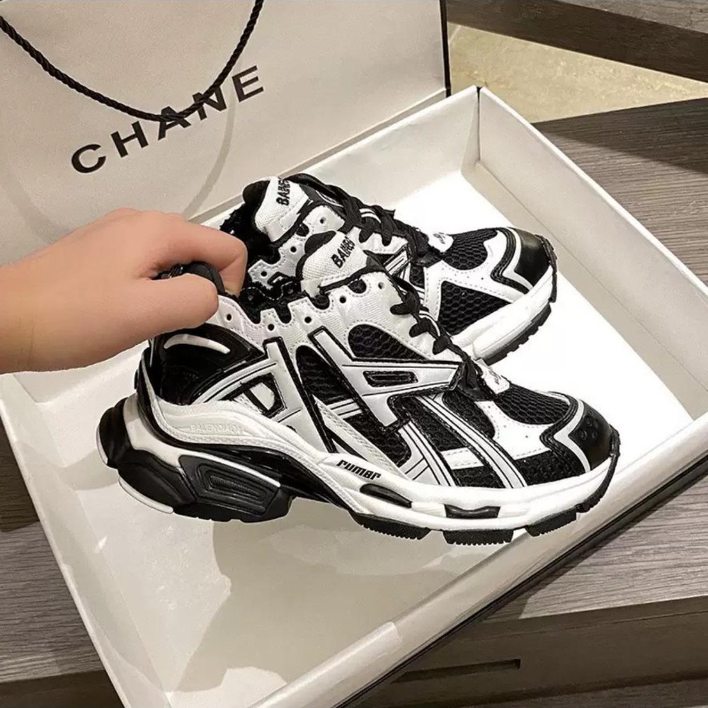 Balenciaga Runner Mule Black / White