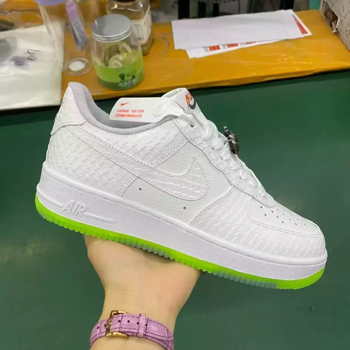Nike Air Force 1 Low White / Volt Glow Sole
